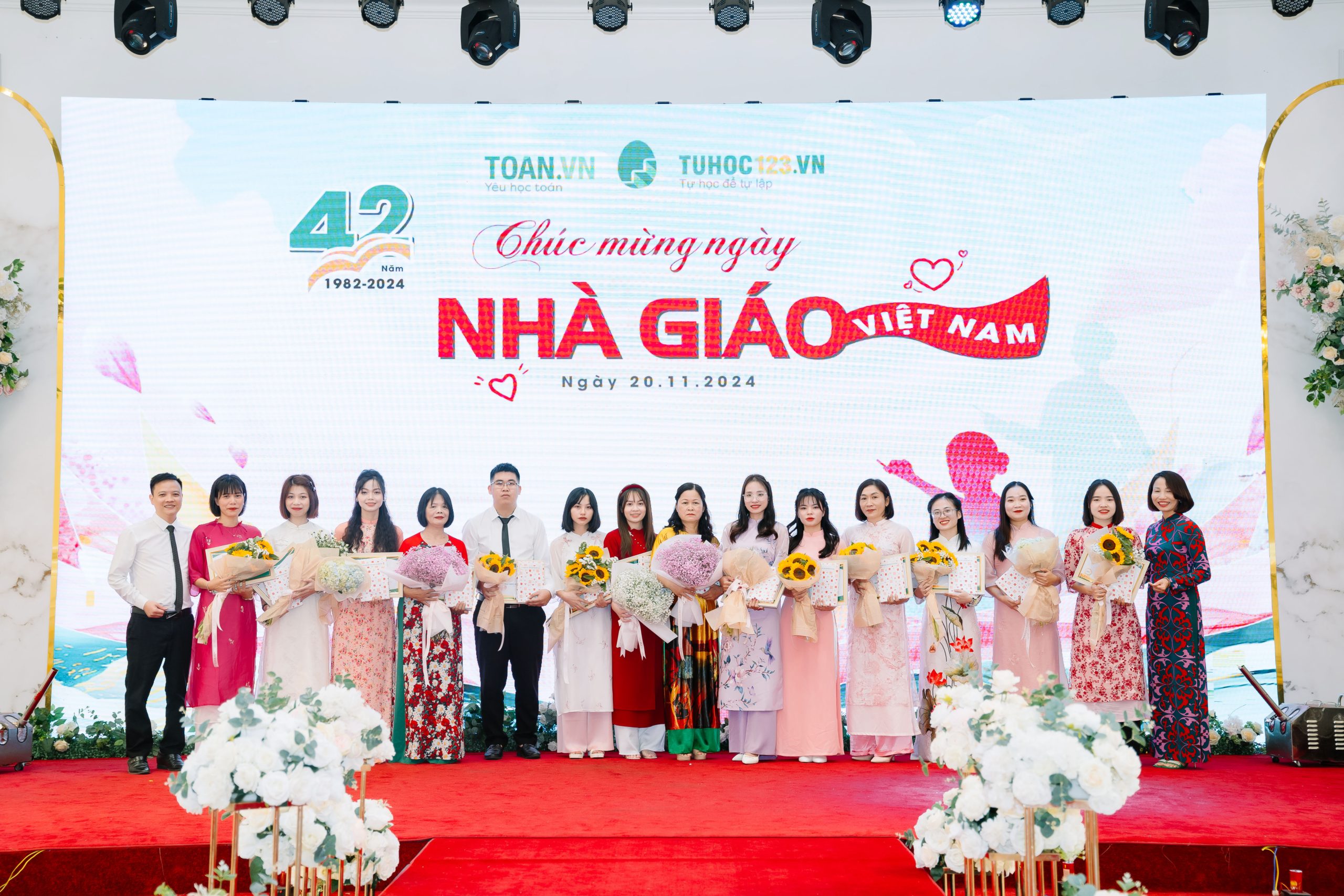 le-ky-niem-42-nam-ngay-nha-giao-viet-nam-tuhoc123vn