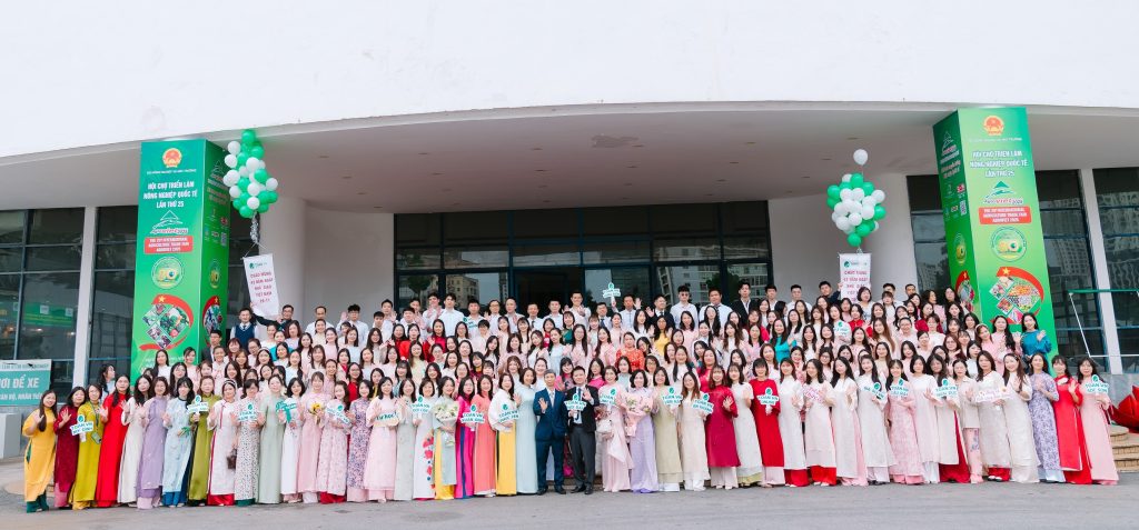 Ky-niem-ngay-nha-giao-viet-nam