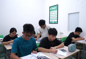 huong-dan-on-trong-tam-mon-toan-1