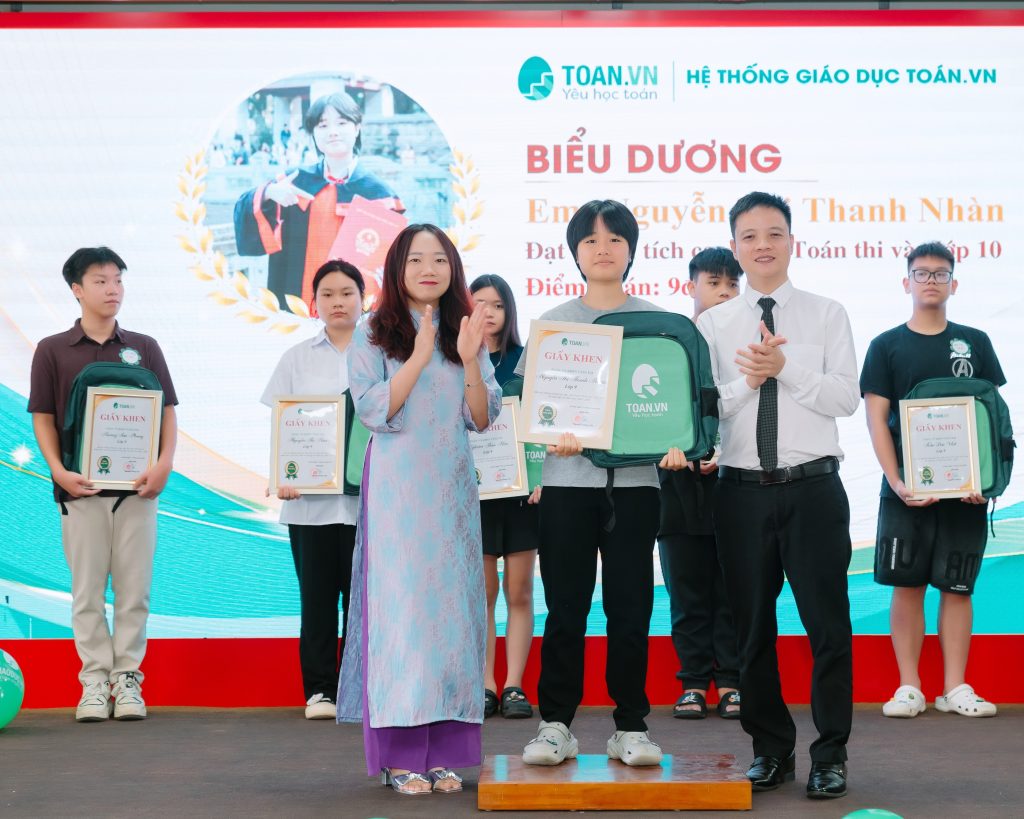 dong-hanh-cung-con-thi-vao-10 (1)