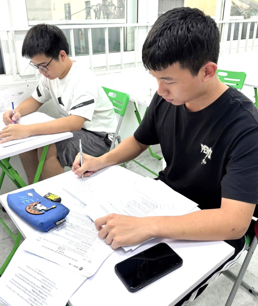 khai-giang-lop-van-he-2026 (2)