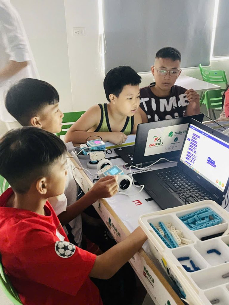 lap-trinh-robotics-he-2026 (4)